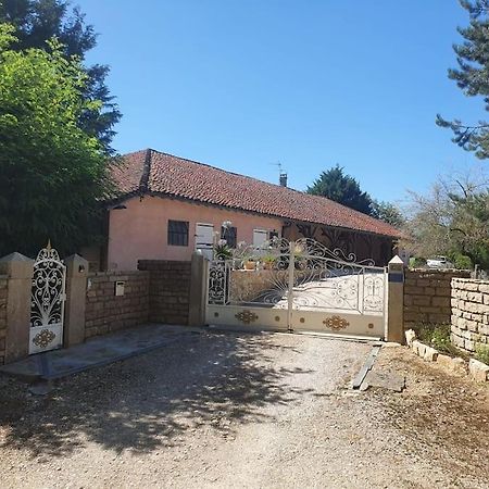 Dependance Pour 1 A 4 Pers Au Calme Dans Propriete Villa Marboz Bagian luar foto